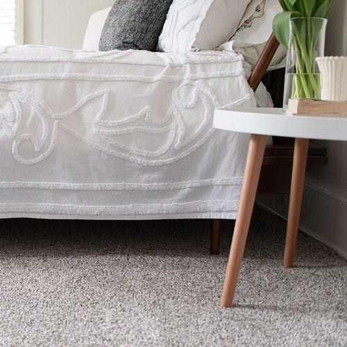 white carpeted bedroom - Floor Decor Inc in Upland